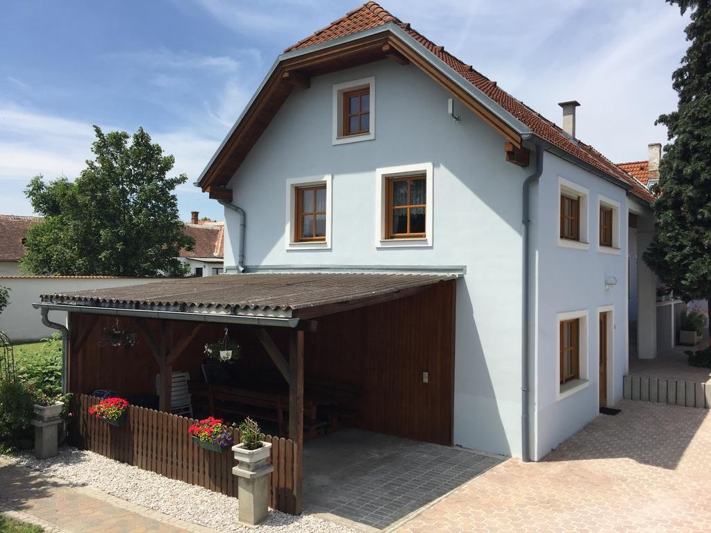 Ferienwohnungen Magedler Lutzmannsburg Exterior foto